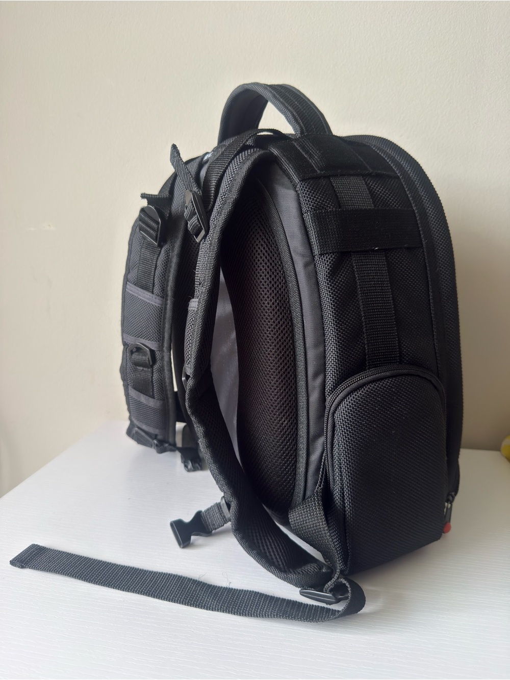 Camera Backpack – Excellent Condition - Picture 3 of 8
